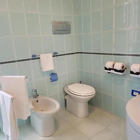 Delle Gazanie -camera In -vista Panoramica Sul Golfo Pansiyon Quartu SantʼElena